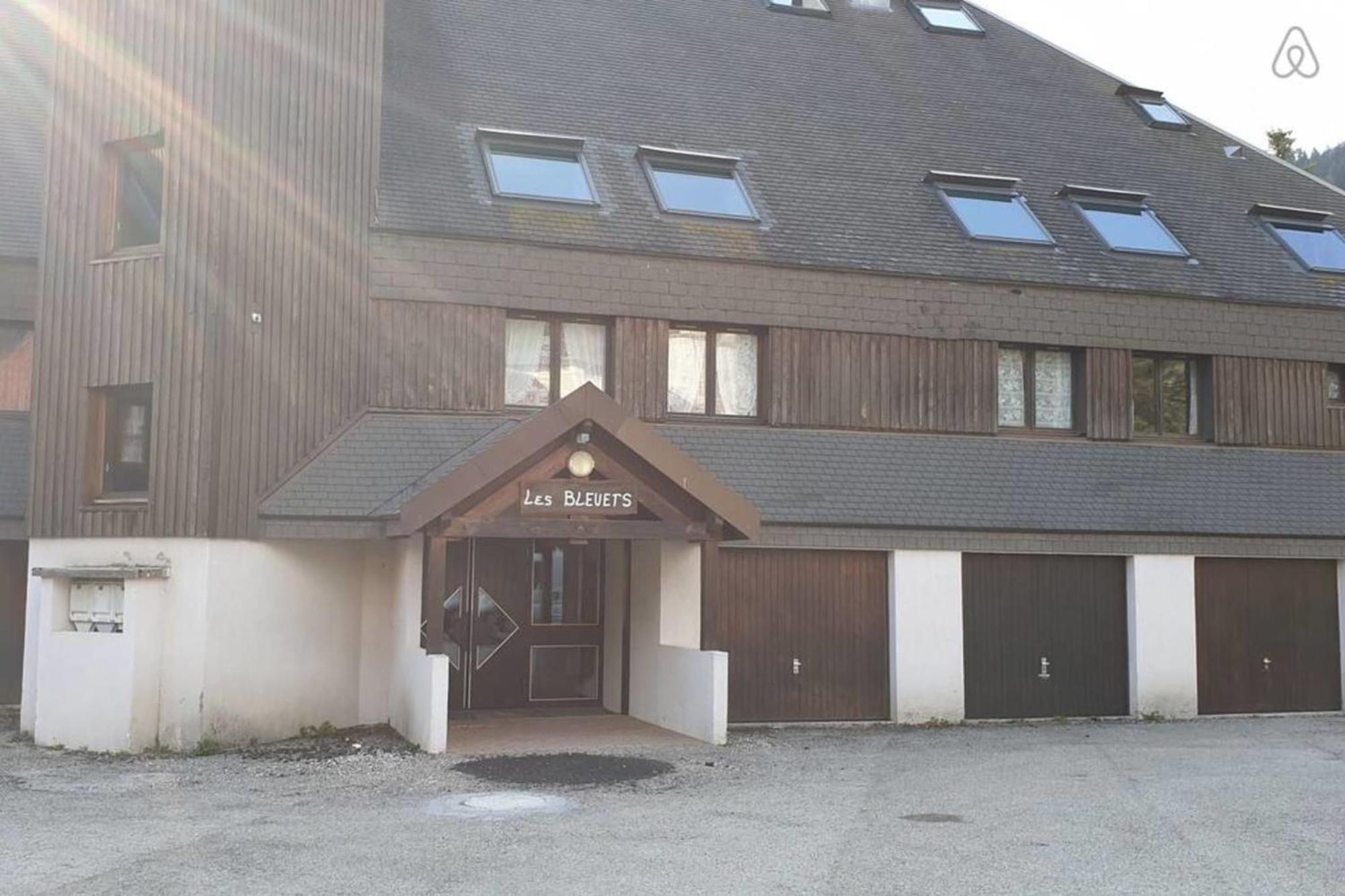 Duplex Lumineux Et Spacieux En Plein Centre Bourg *
