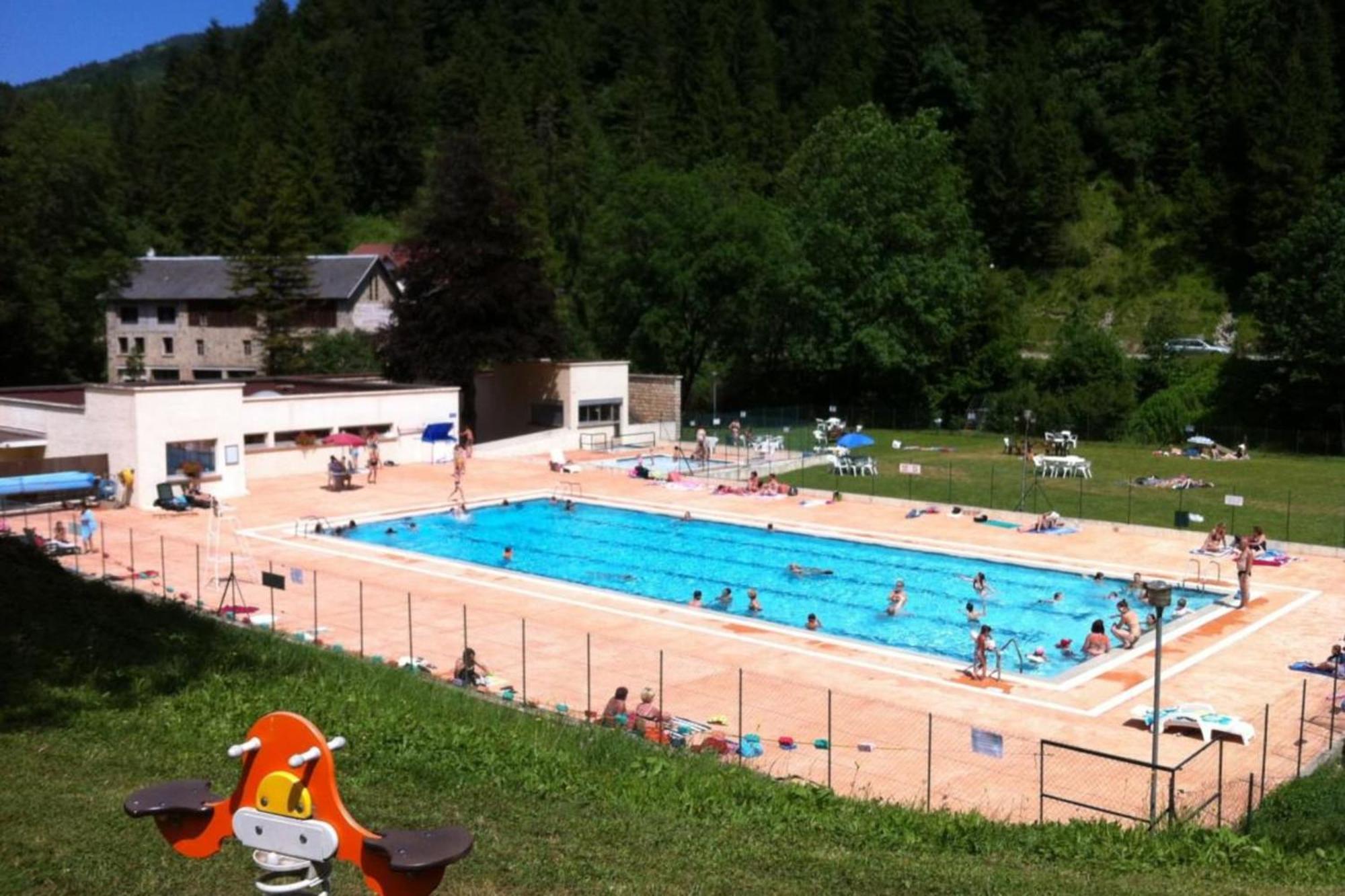 Duplex Lumineux Et Spacieux En Plein Centre Bourg *